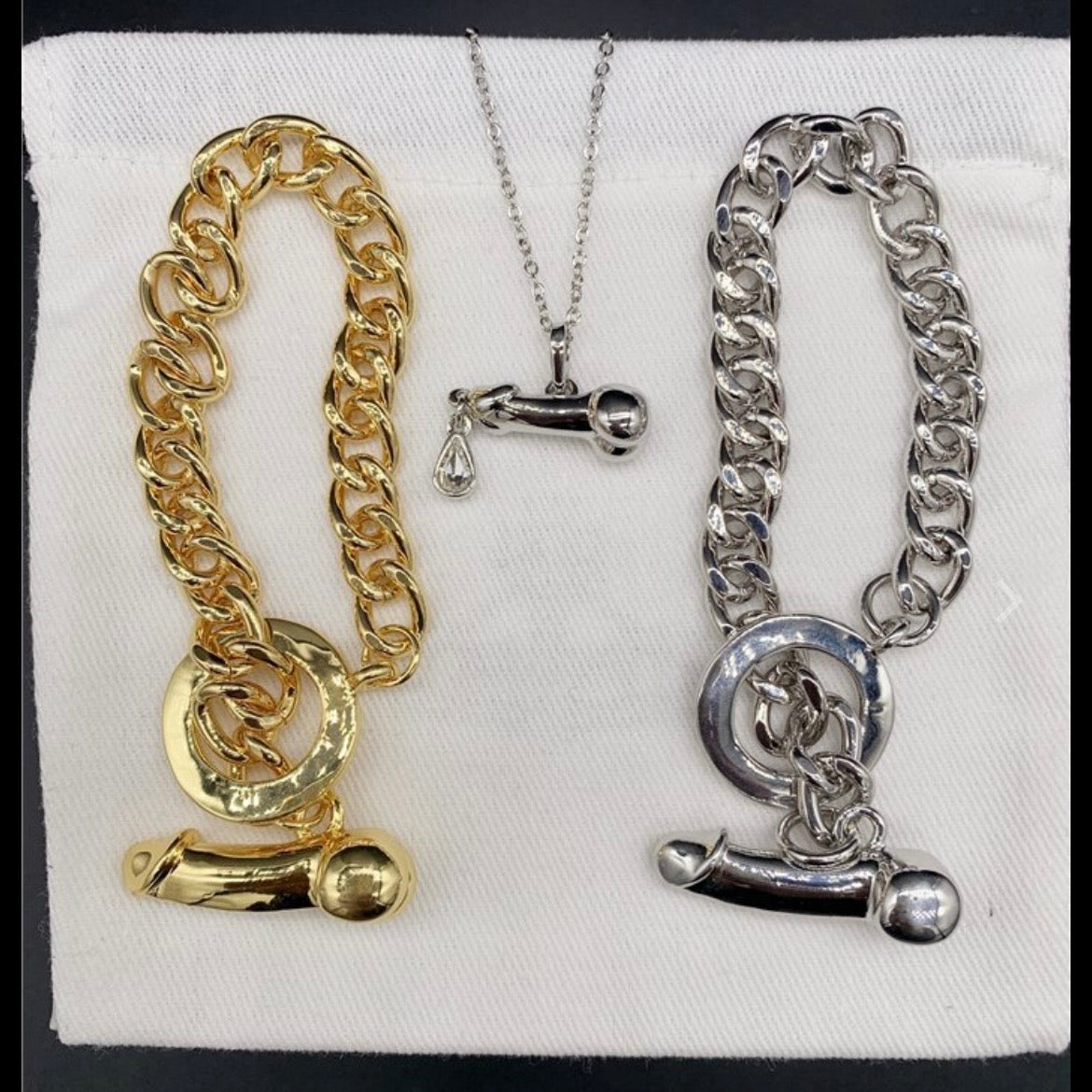 Dripping Diamond Penis Dick Dih Pendant Bracelet Gold & Silver (2 colors)