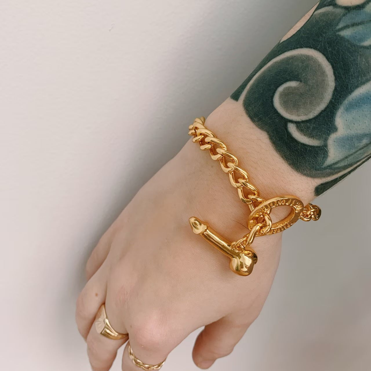 Dripping Diamond Penis Dick Dih Pendant Bracelet Gold & Silver (2 colors)