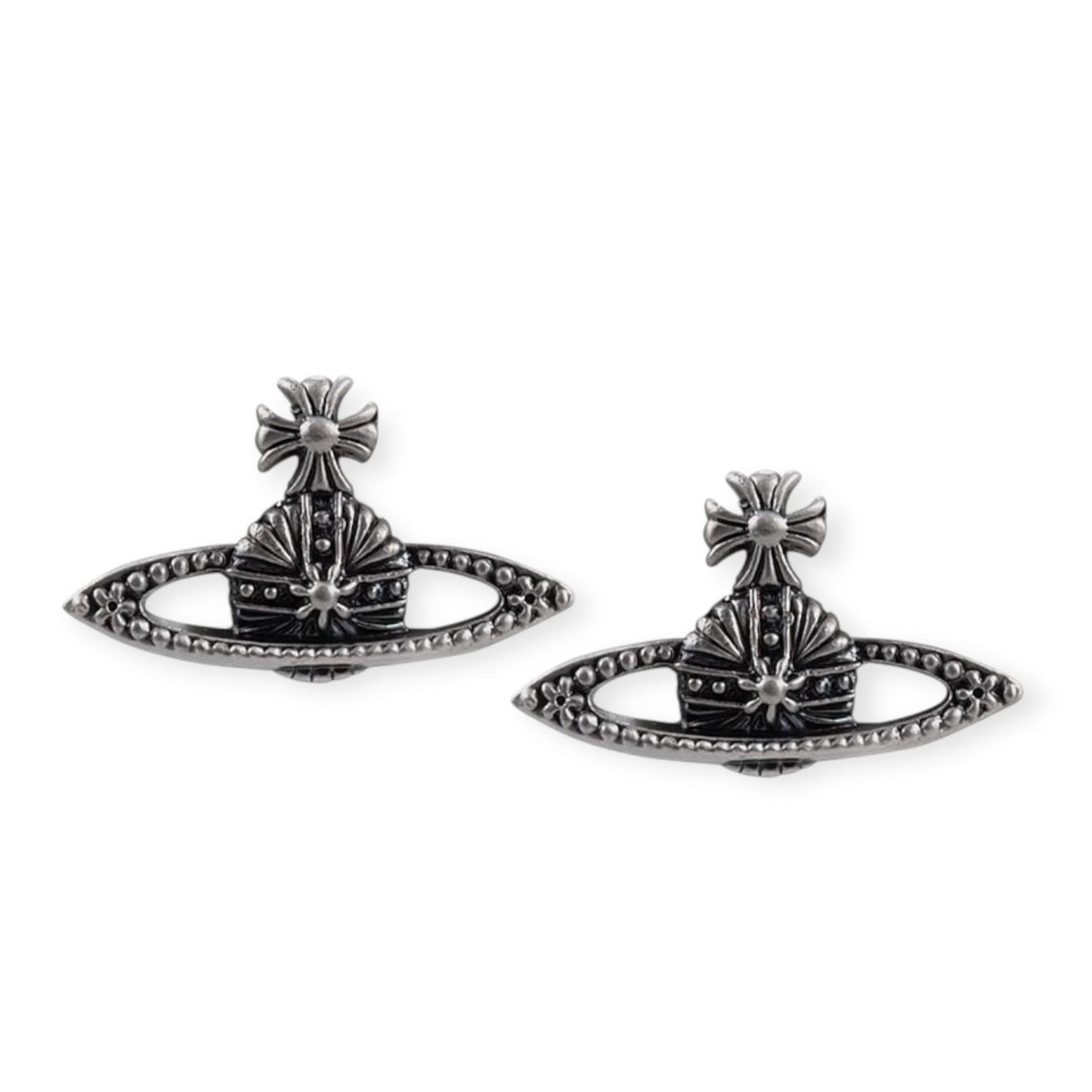 Dark Silver Medieval Flower Pattern Pendant Orb Silver Earrings