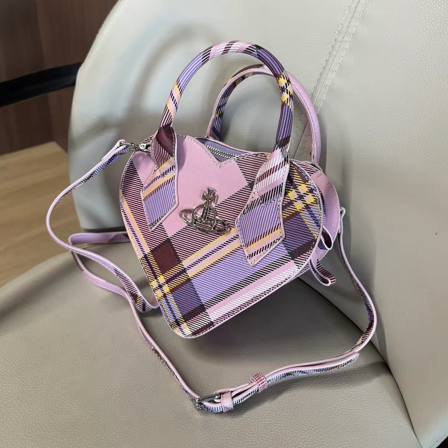 Colourful Textured Pattern Heart Shape Shoulder Bag
